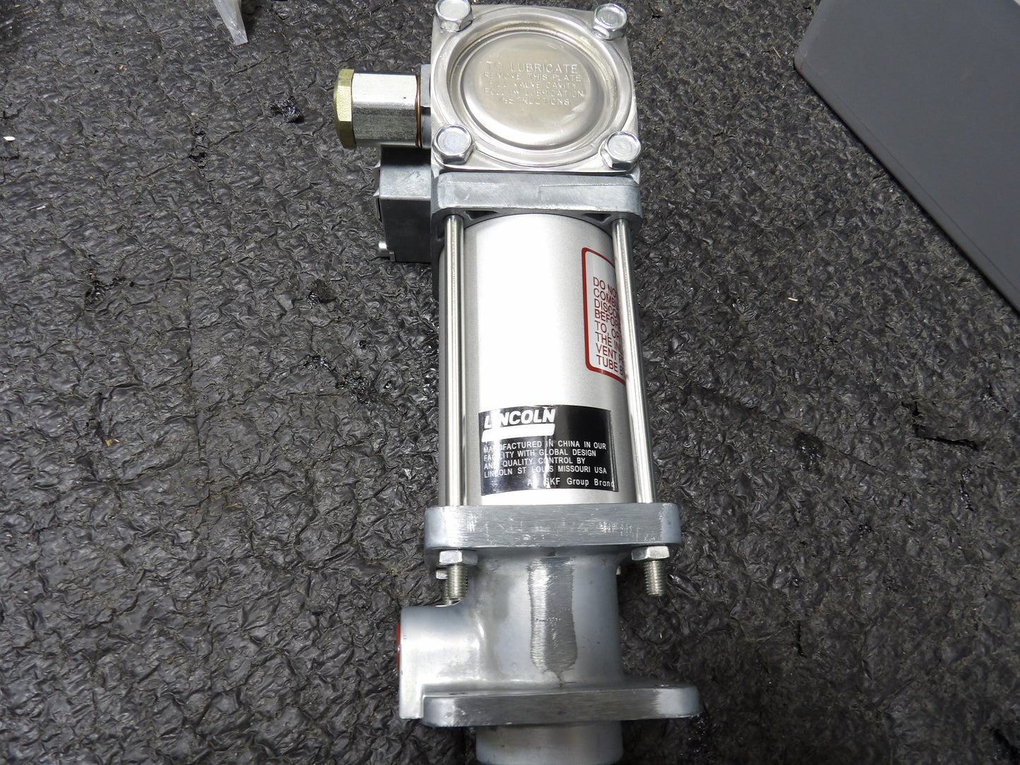 Lincoln 82054 Grease Pump, Heavy Duty, 50:1, For 400 Lb. Drum (Pump Only) (CR00798-WTA22)