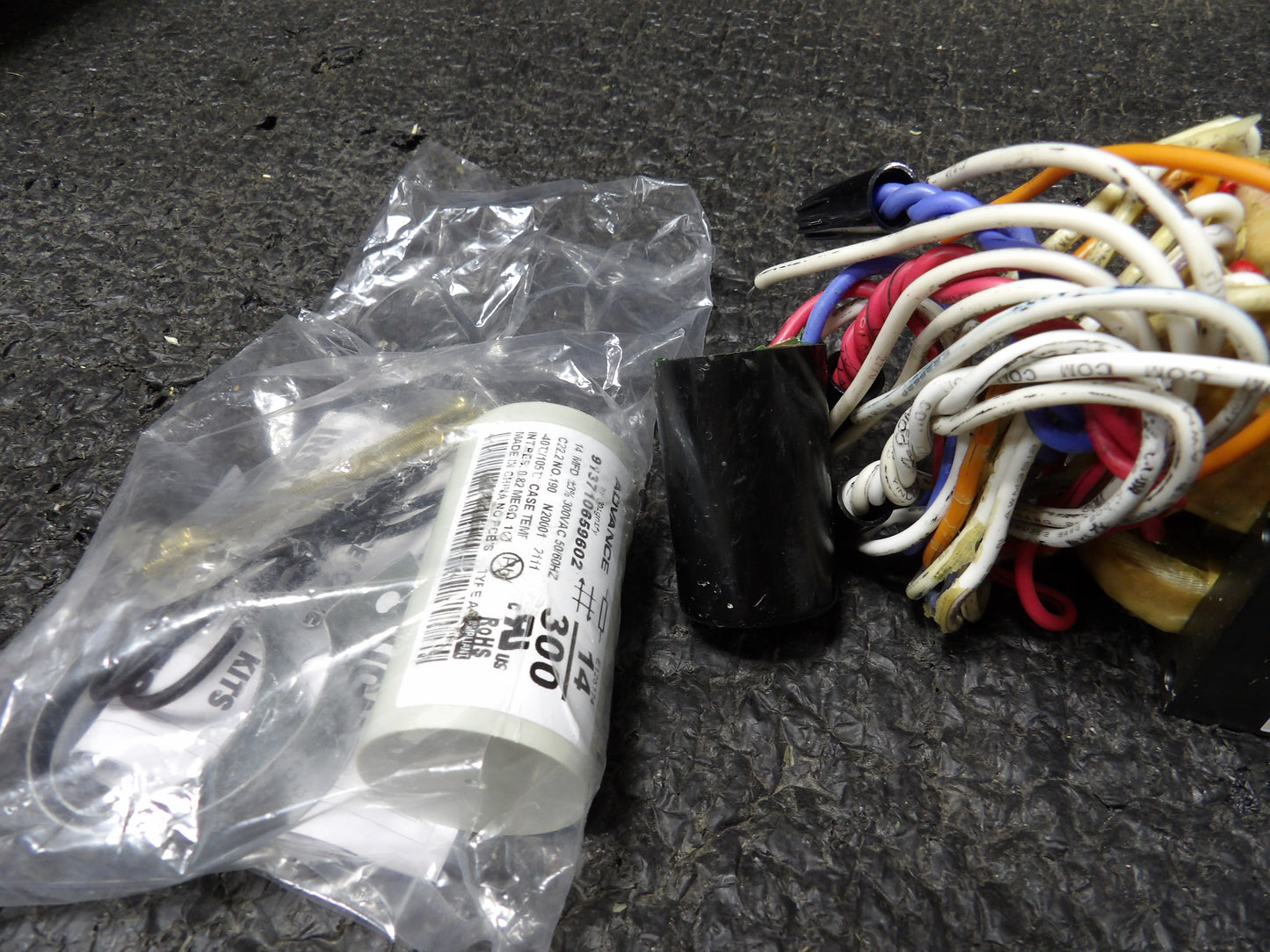 ADVANCE HID Ballast Kit: 150 W Max. Bulb Watts, Pulse, 120 to 277V AC, ANSI Code S55 (CR00866-WTA27)