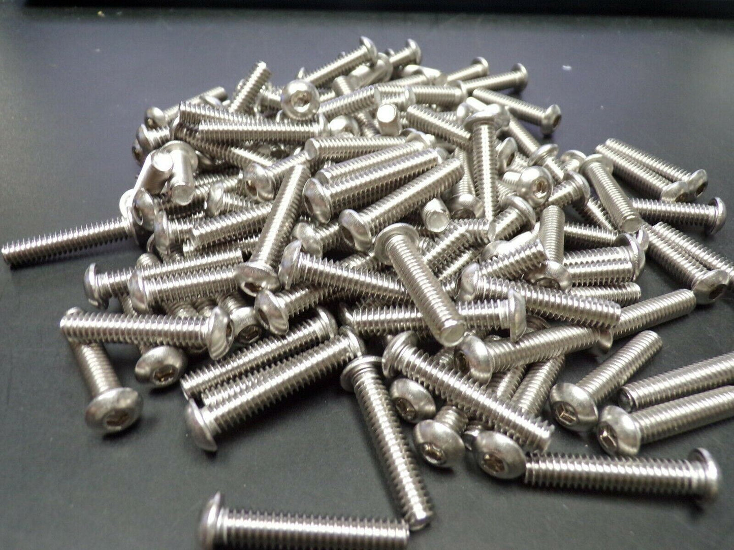 (100) 1/4-20 X 1-1/4 Button Head Socket Cap Screws, Allen Hex 18-8 SS (183939474922-NBT27)