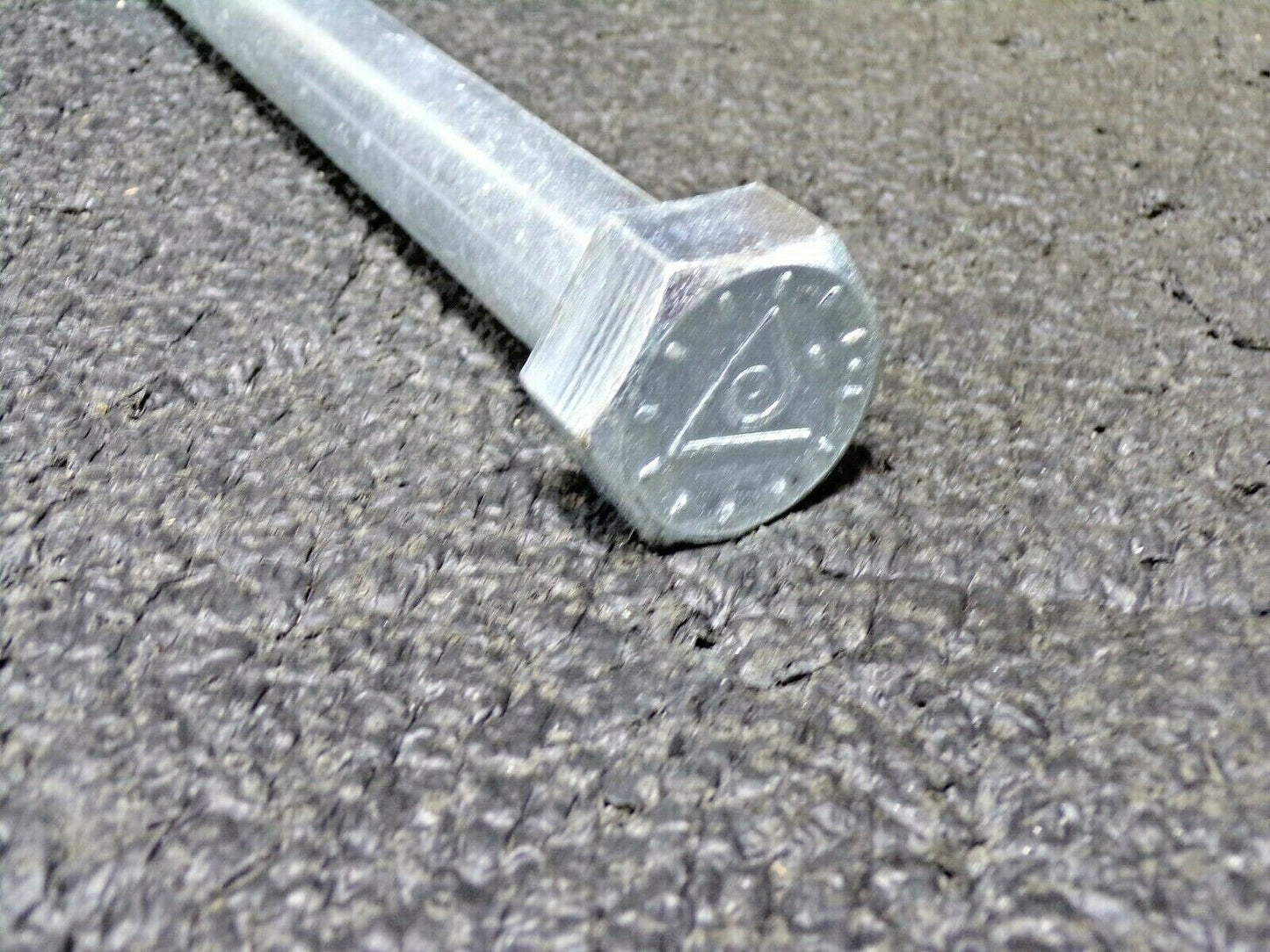 QTY: 2 BOWMALLOY HEX HEAD CAP SCREW 1-8 X 10 (183952193649-NBT14)