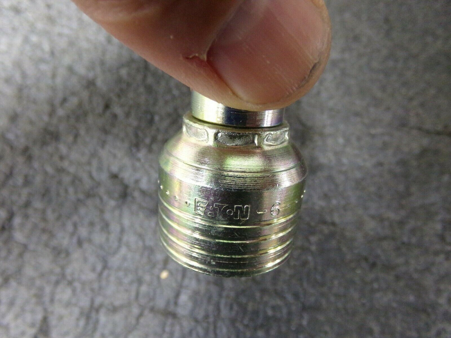 1BA8FRA6 Eaton Aeroquip TTC12 Female ORS Swivel 45 Degree Fitting (183962635402-NBT26)