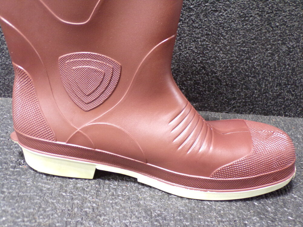 TINGLEY Premier Steel Toe PVC SAFETY-LOC Sole Knee Boot (SQ9033547-WT24, SQ4429536-WT23)