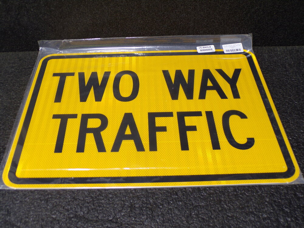 ZING Traffic Sign, Two Way Traffic, Aluminum, 18" Height, 24" Width (SQ2967825-WT44)