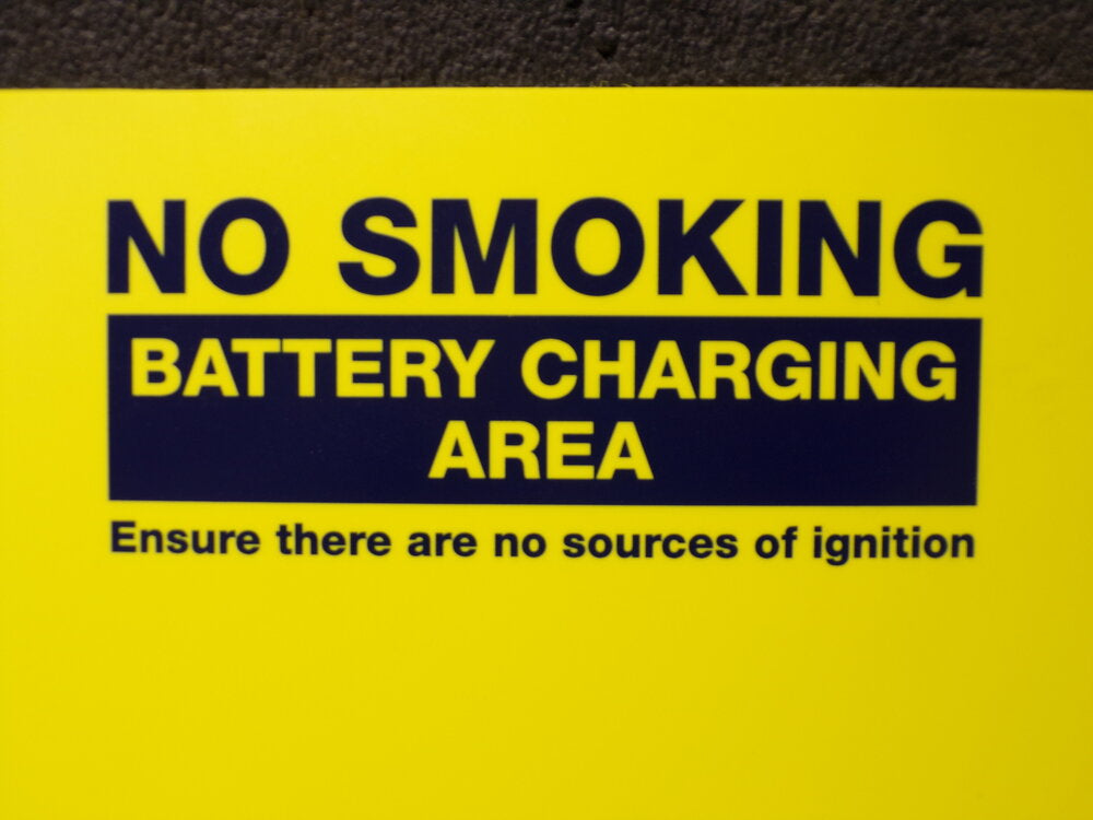IRONGUARD Personal Protective Equipment Kit, For Use With Forklift Batteries, 20 1/2 in Height, 35 in Width (SQ6831332-WT09)