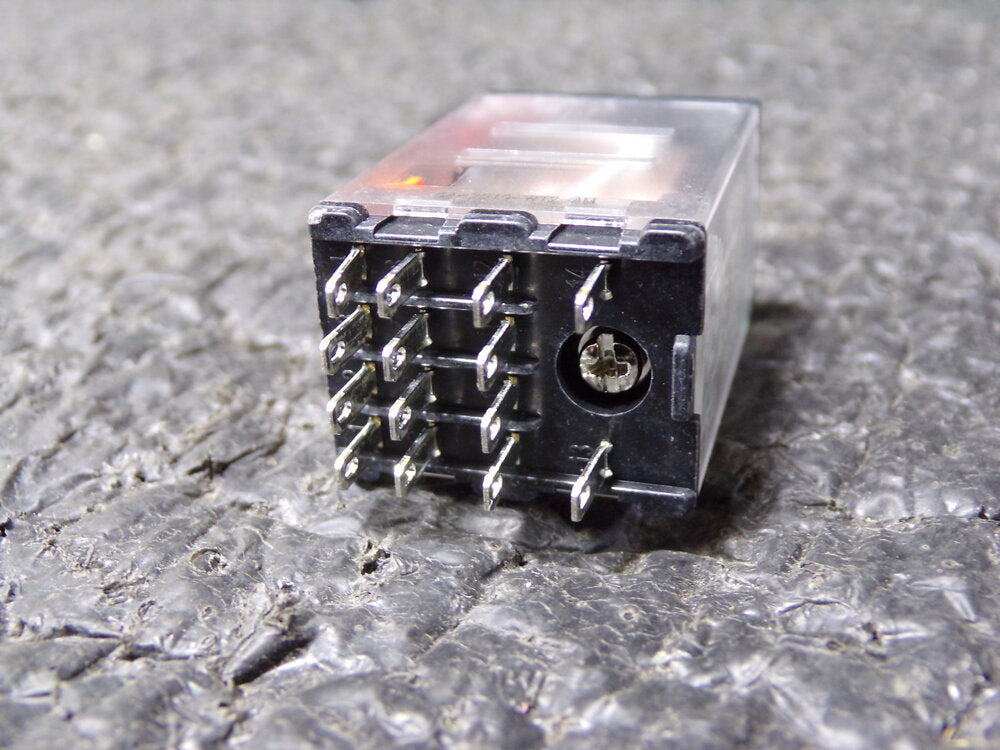 SCHNEIDER ELECTRIC General Purpose Relay, 120V AC Coil Volts, 6A @ 277V AC Contact Rating (SQ6117201-WT12)