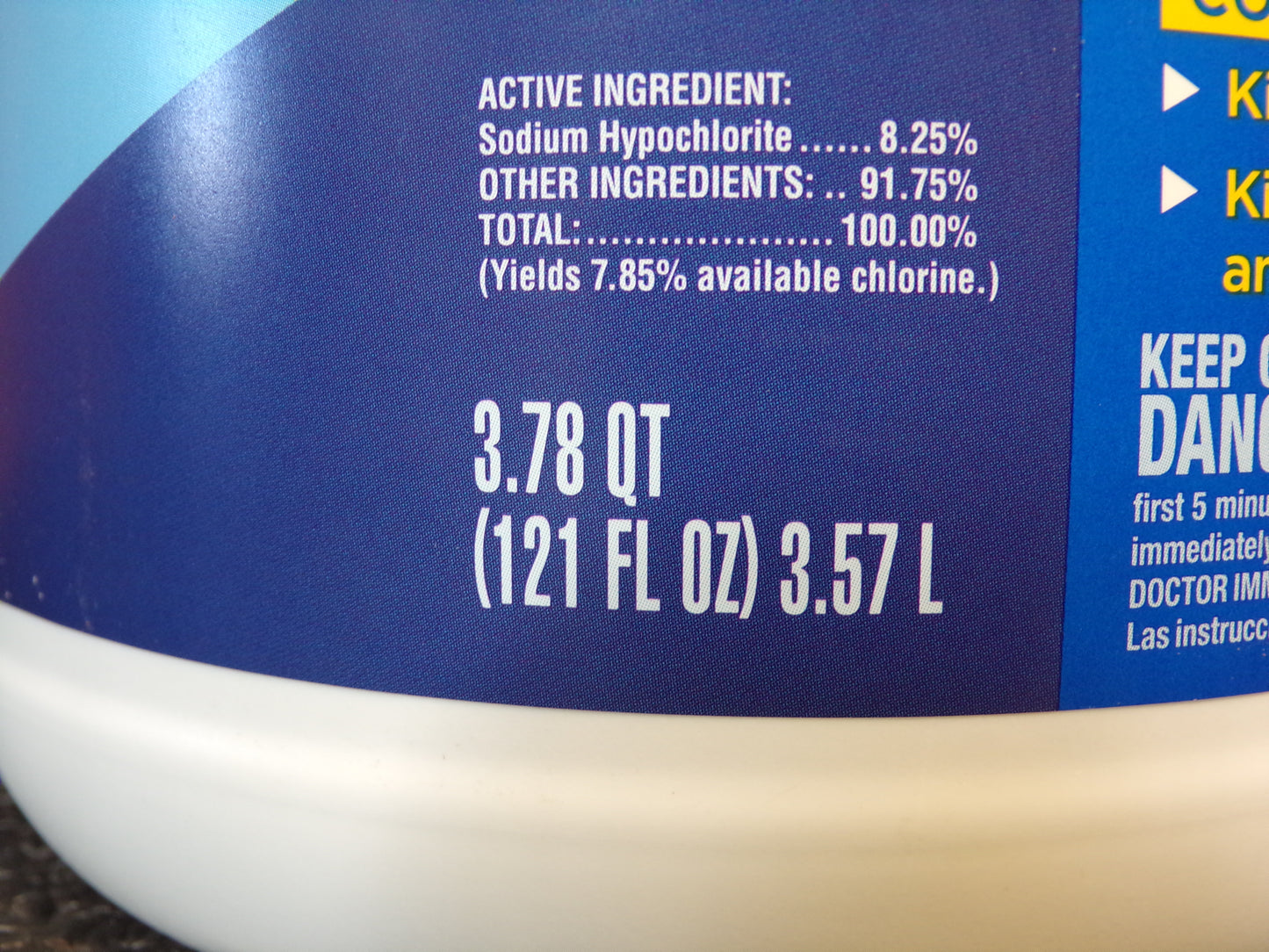 Clorox 121 oz. CloroxPro Concentrated Germicidal Bleach (CR00016-K03)