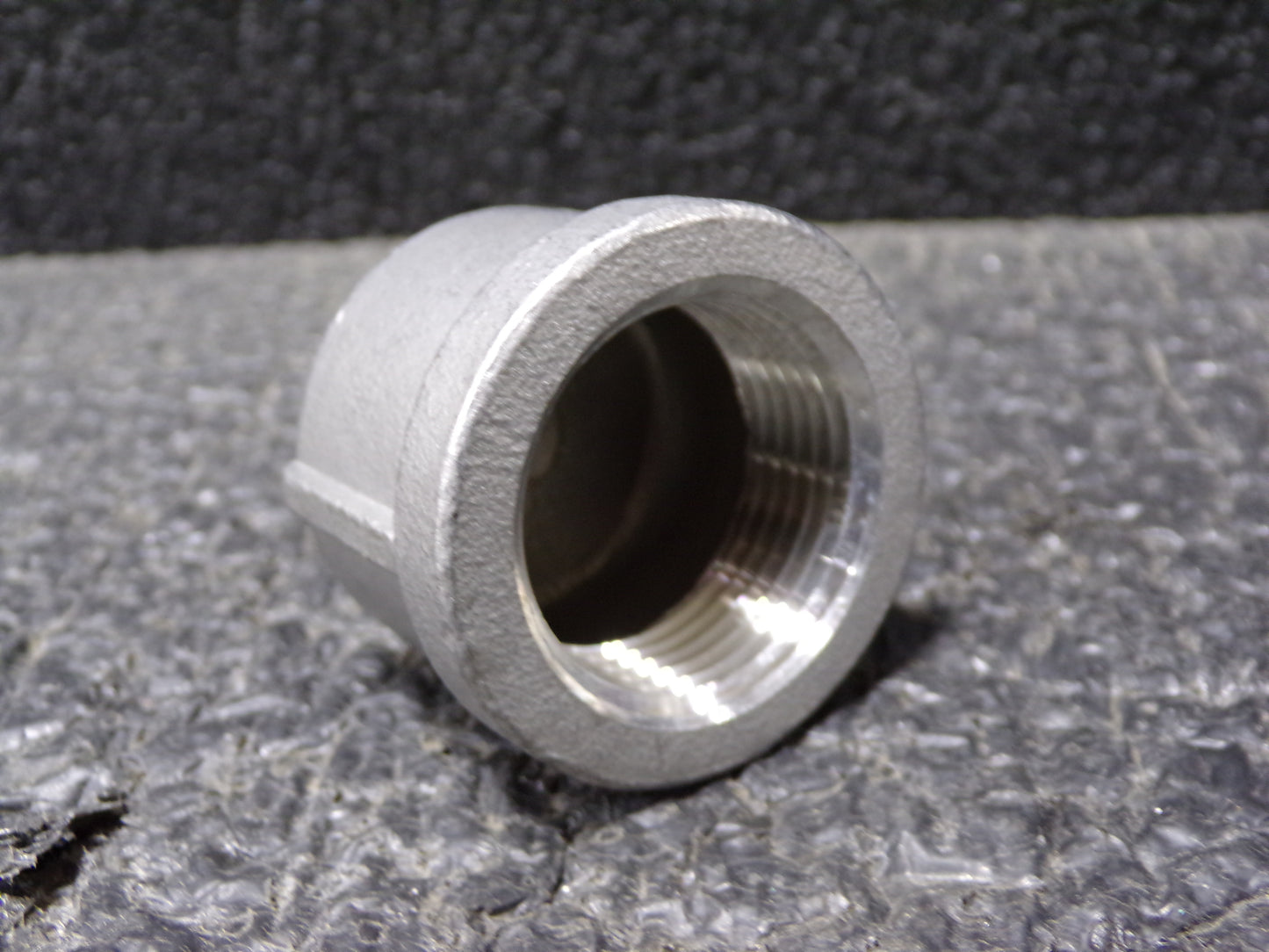 Merit Brass 1" 304 Stainless Steel Pipe End Cap FNPT Ends, 150 psi (CR00145-BT25)