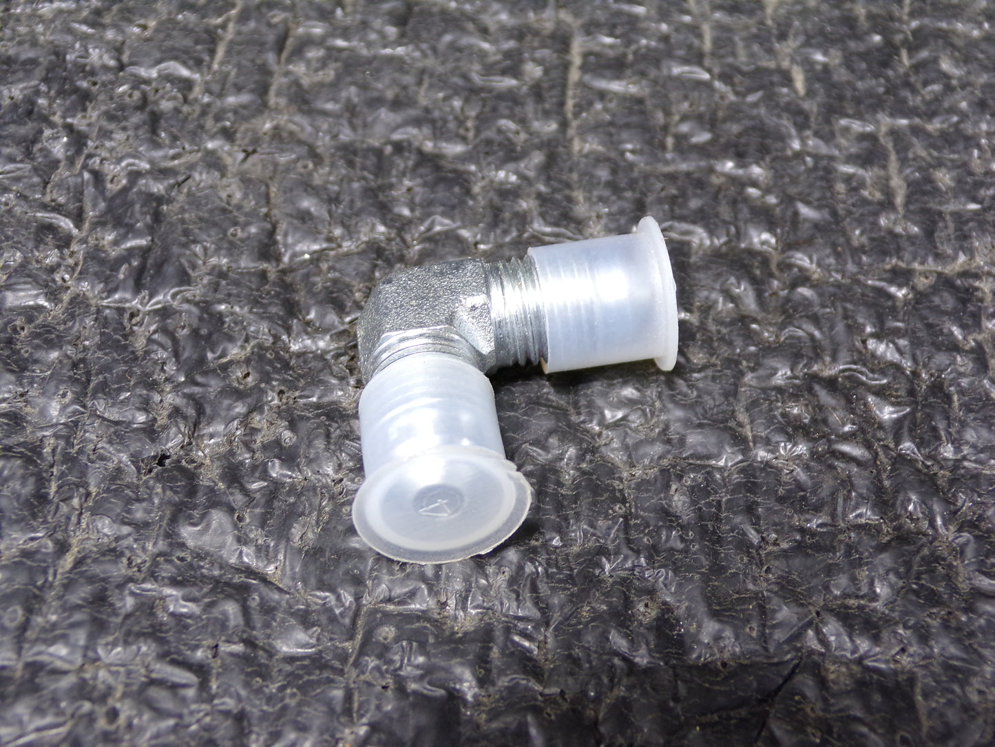 90° Elbow - 1/4 in Male JIC 37° Flare x 1/4 in Male JIC 37° Flare, Steel, 2500-04-04 (CR00168-BT25)