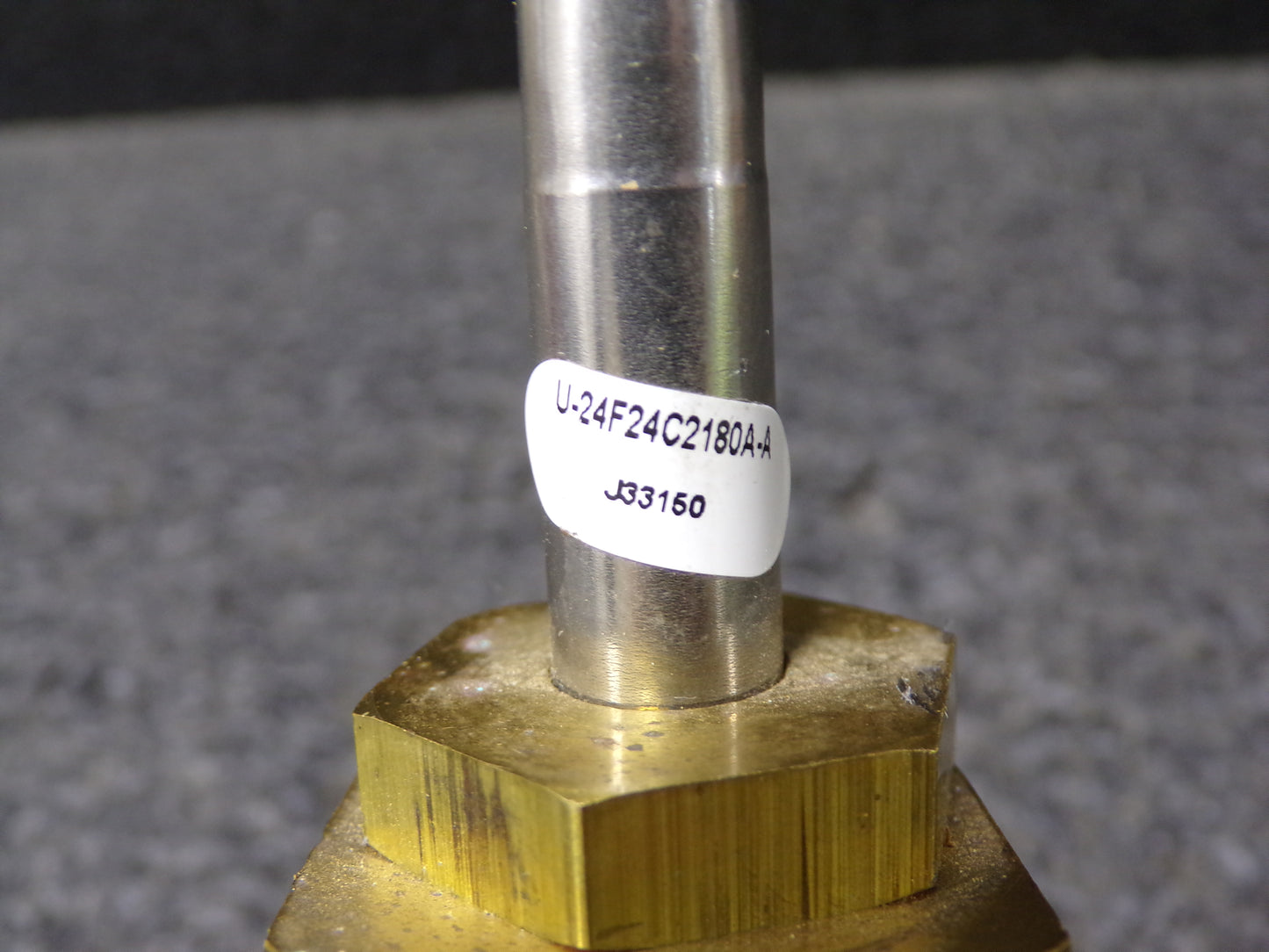 Parker 2-Way Normally Closed, 1-1/2" NPT General Purpose Solenoid Valve (CR00238-BT02)