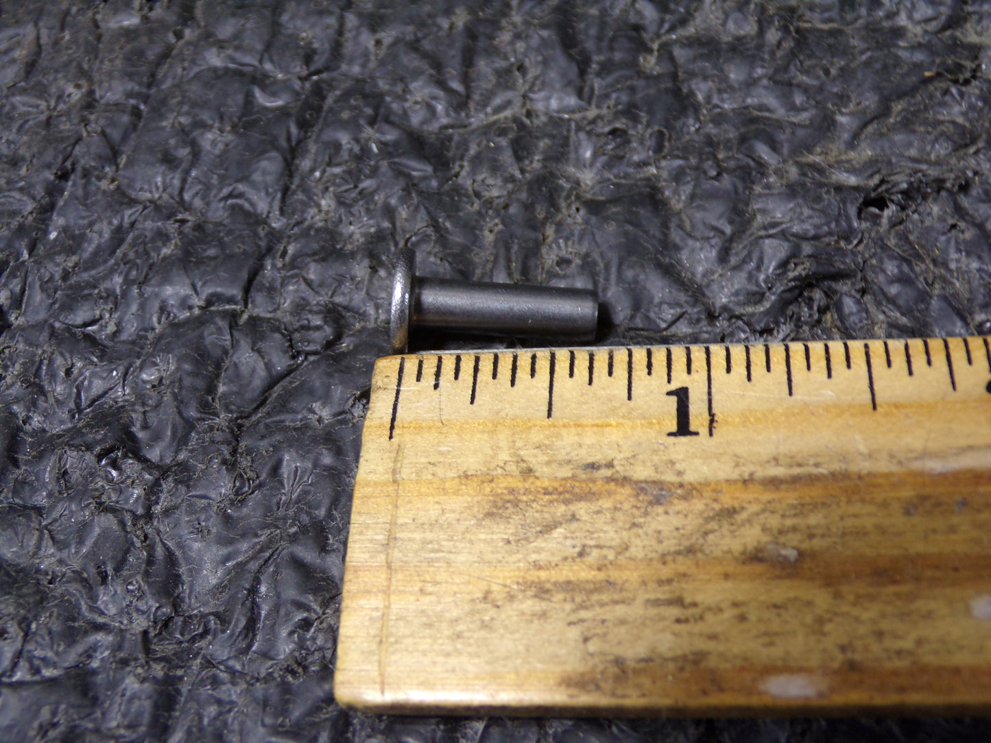 QTY: 135, 0.625 in Mild Steel Solid Rivet with Flat Rivet Head Style, 0.1875 in Dia., Plain (CR00321-BT21)