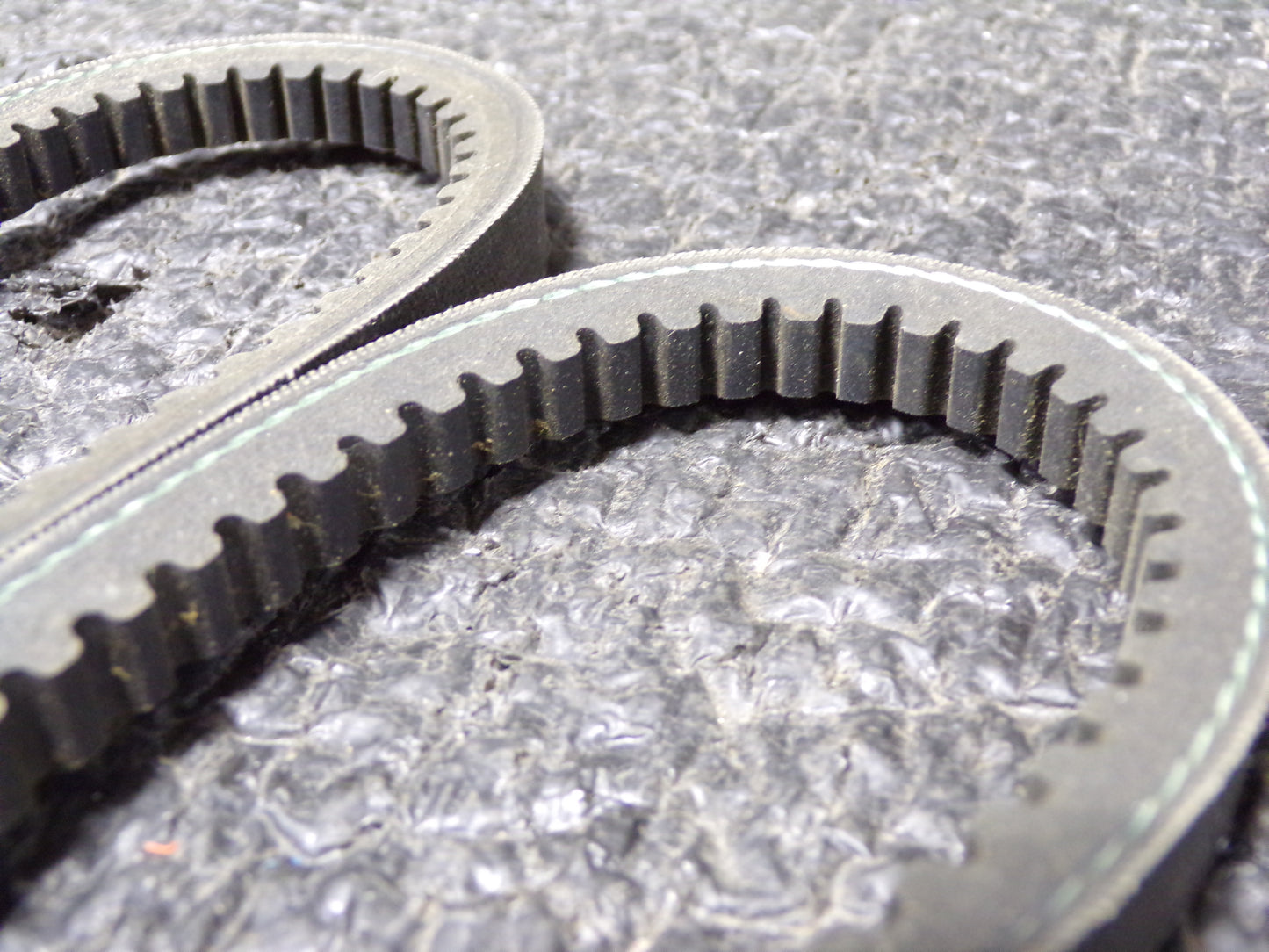 BANDO Automotive V-Belt, Industry Number HD3595, 59.5 in Outside Length (CR00343-WT16)