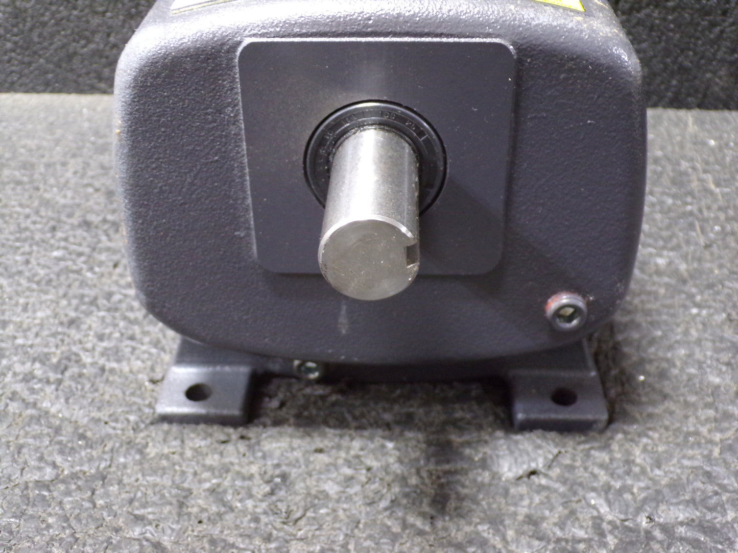 DAYTON Speed Reducer: 60 Nominal Output RPM, 56C, 29:1, 0.5 hp Max. Input HP (CR00451-WT40)