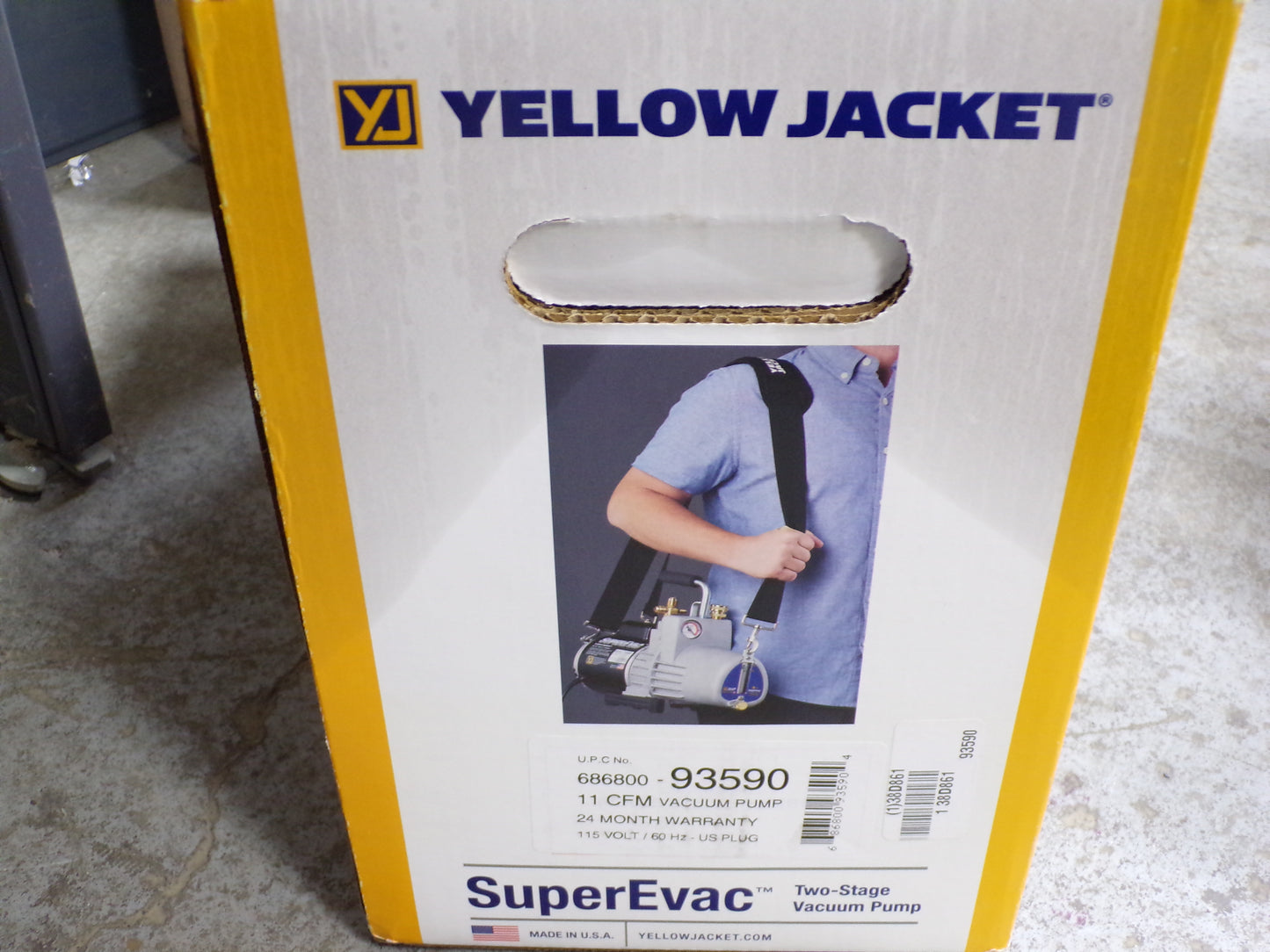 YELLOW JACKET Refrigerant Evacuation Pump, Inlet Port Size 1/4 in and 1/2 in Flare, Displacement 11.1 cfm (CR00548-X05)