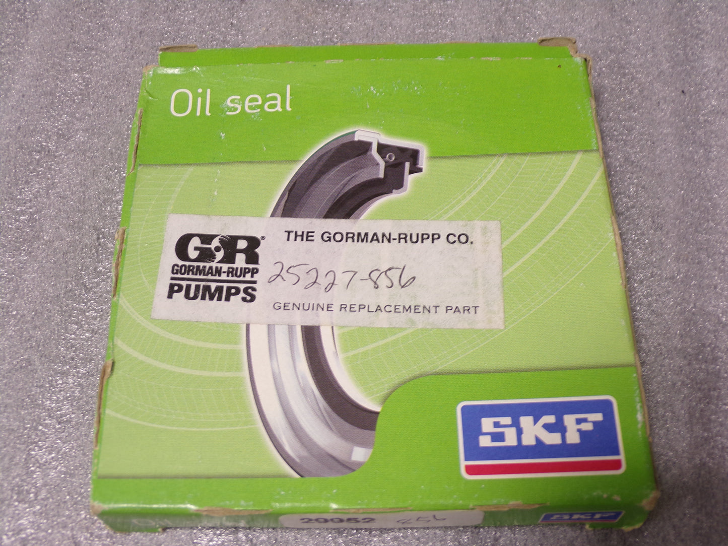 SKF 29952 Dual Lip Oil Seal (CR00594-WTA15)