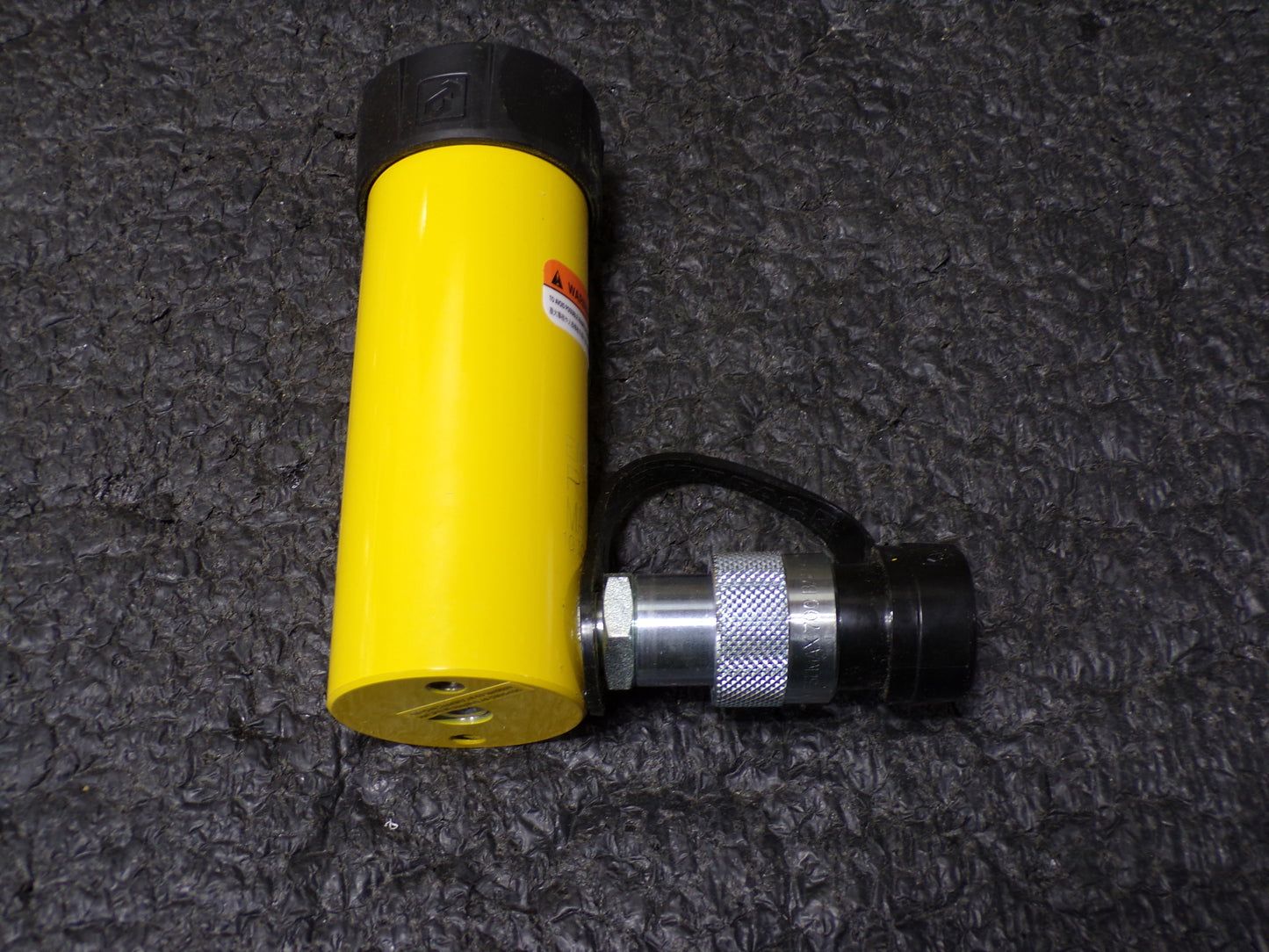 ENERPAC Hydraulic Ram: Single Acting, 10 ton Nominal Capacity, 4 in Nominal Stroke Lg, Steel, RC104 (CR00700-WTA18)