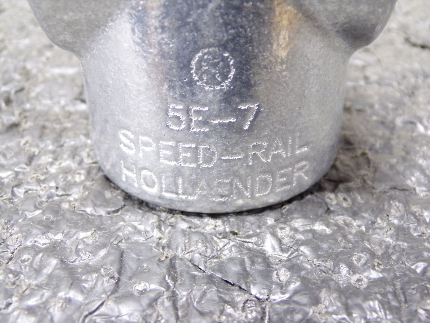 HOLLAENDER Structural Pipe Fitting: Tee, 1 1/4 in For Pipe Size, For 1 5/8 in Actual Pipe Outer Dia, Aluminum (CR00705-WTA18)