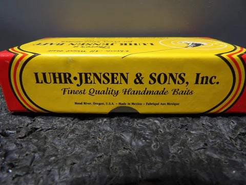 Luhr-Jensen & Sons, Inc. Anniversary Nip-I-Diddee Wood Lure. (CR00851-WTA26)