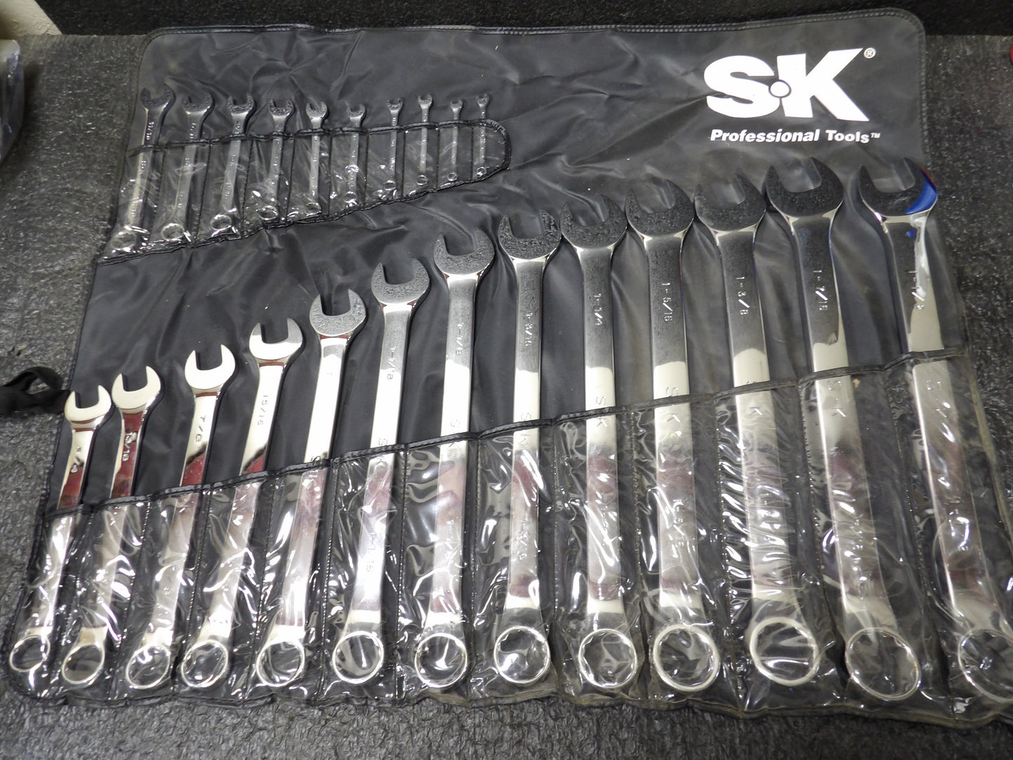 SK PROFESSIONAL TOOLS Combination Wrench Set: Alloy Steel, Chrome, 23 Tools, 15° Head Offset Angle, 86043 (CR00807-WTA23)