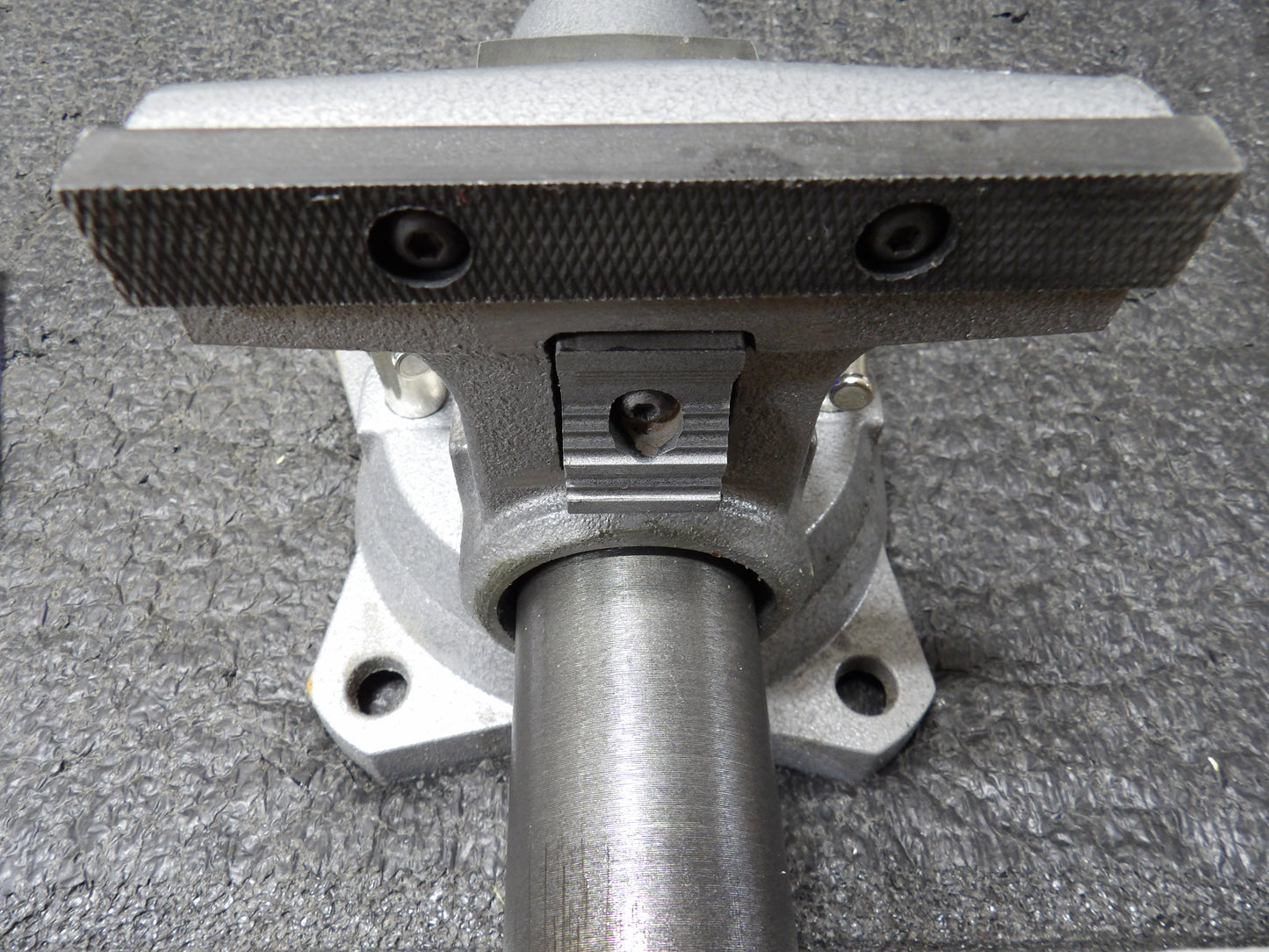 WILTON 1755 Combination Vise: 5 1/2 in Jaw Width, 5 in Max. Opening, Serrated, Swivel (CR00808-WTA24)