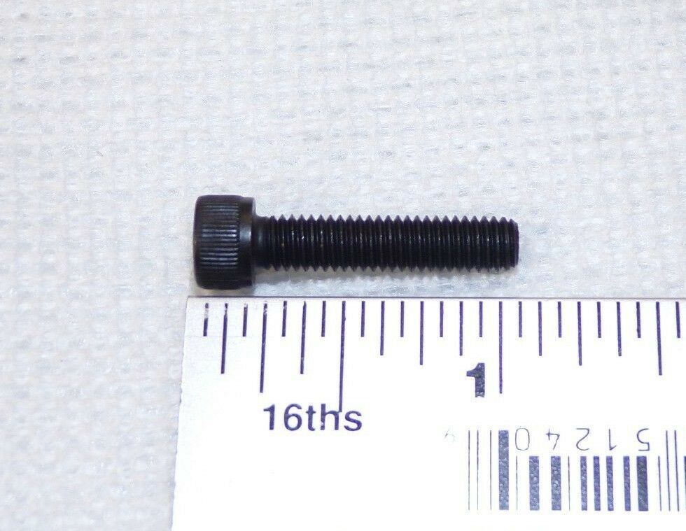 #10-32 X 7/8" Socket Head Cap Screws QTY-100 (183311513242-2F23 (B))