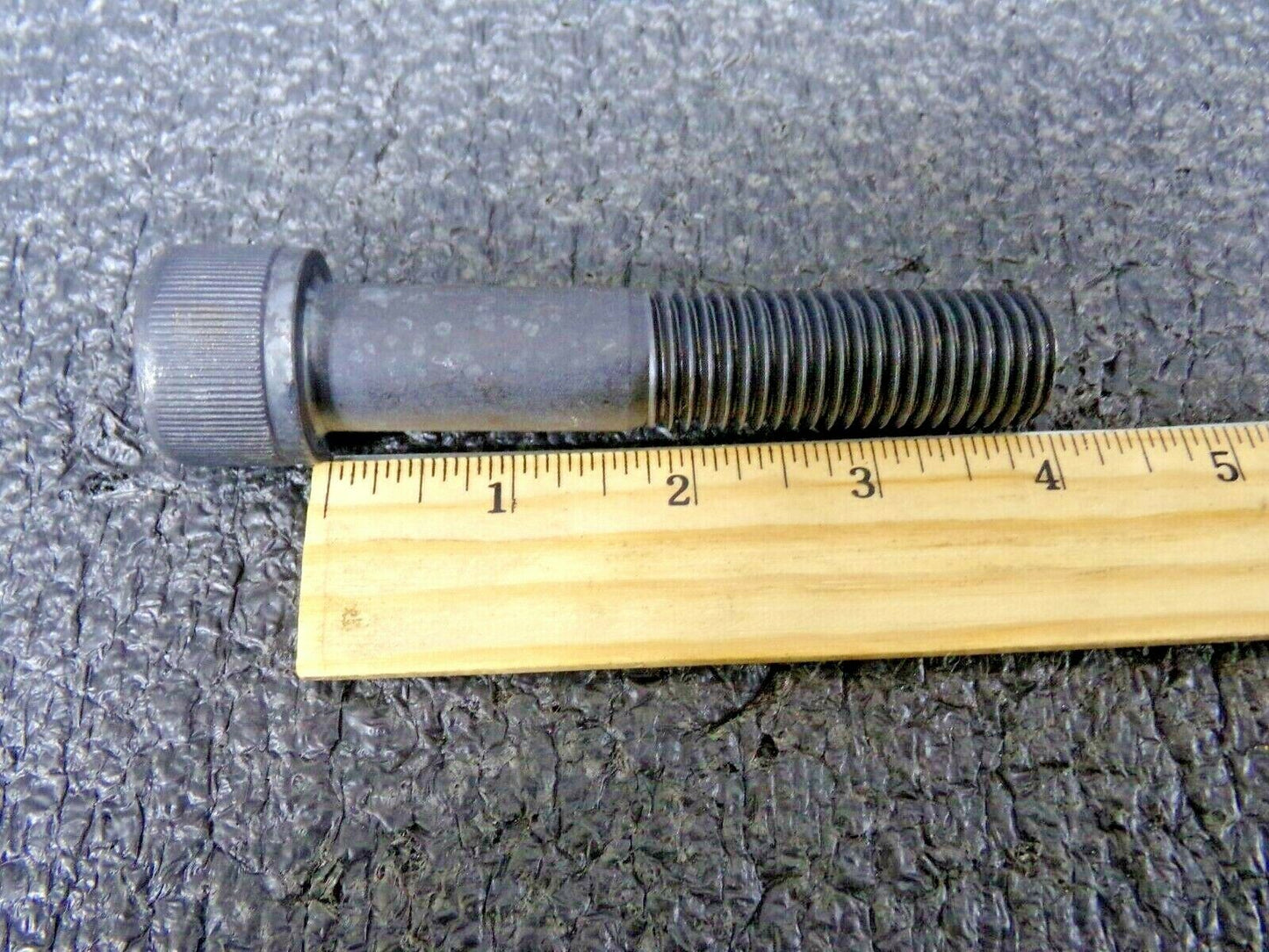 M20-2.50 x 100mm, Cylindrical, Socket Head Cap Screw, Class 12.9 (183708747703-WTA31)