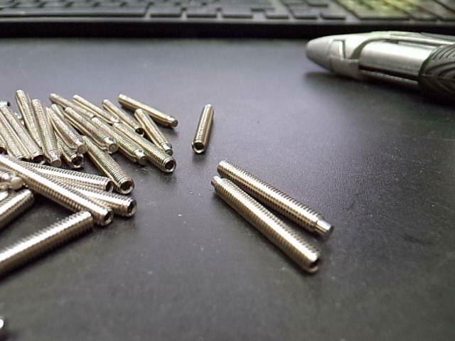 FABORY Set Screw, M4-0.70mm x 30mm L, 31JZ56, PK100 (183859780358-NBT31)