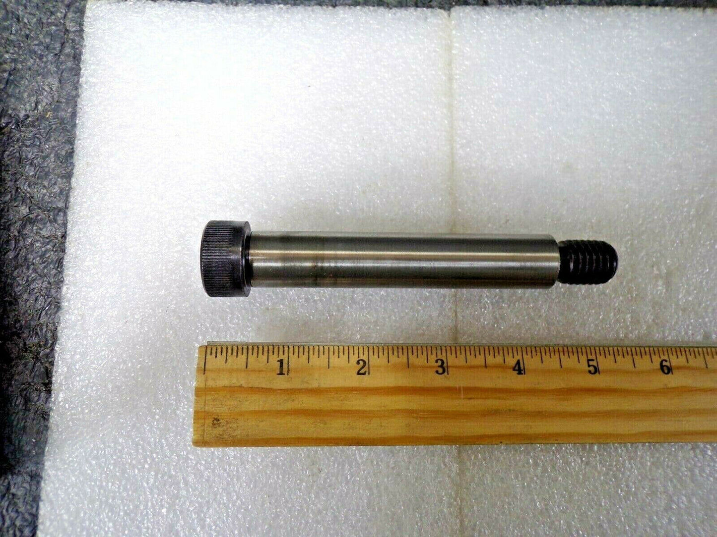 1 Standard Shoulder Screw, Alloy Steel, 3/4" Shoulder Dia., 4" Shoulder L., (184037491539-NBT23)