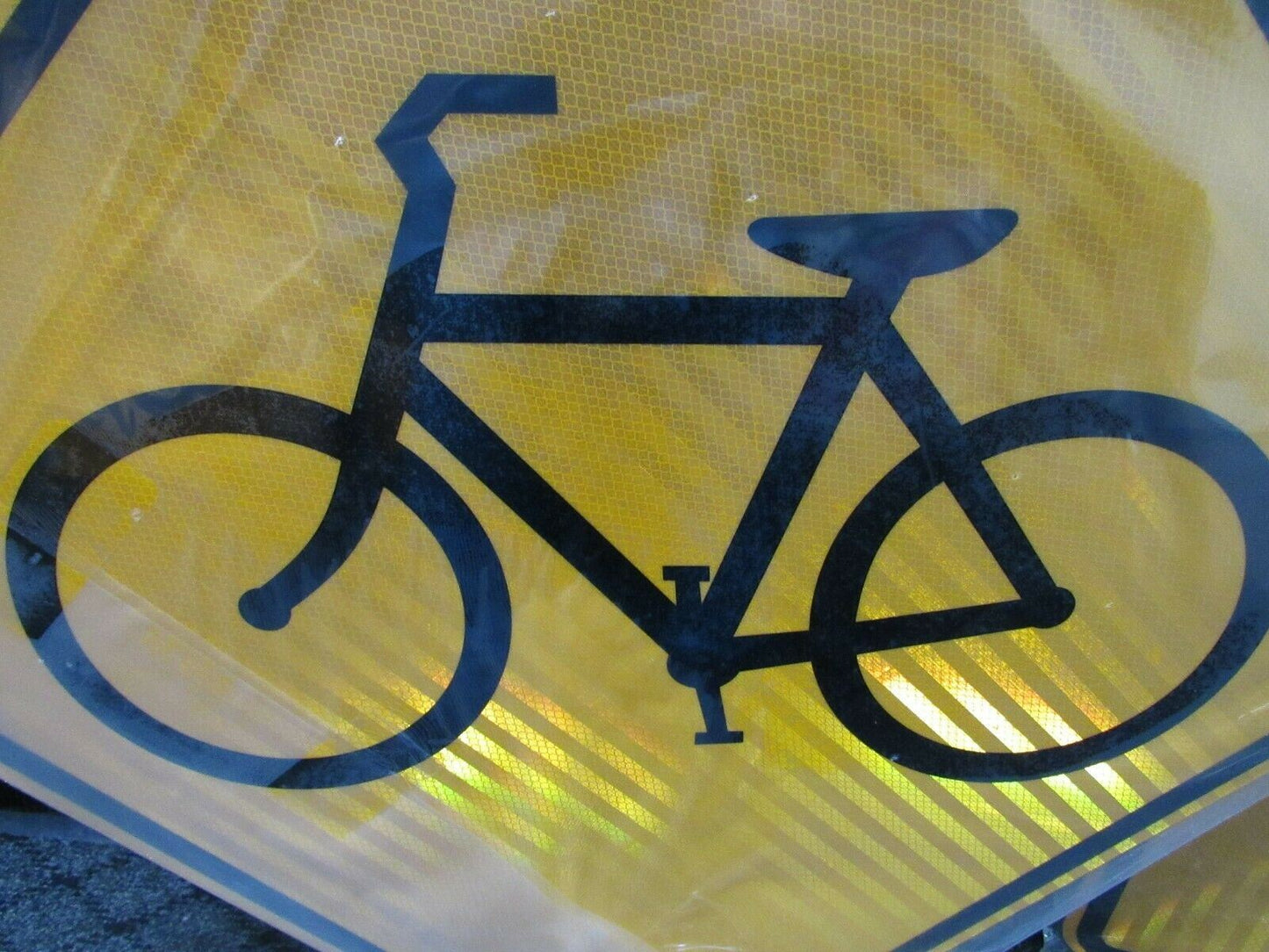 ZING 2394, Traffic Sign, Bike Crossing Pictogram , 24 x 24In, BK/YEL, 6AHJ4 (184174965854-NB7)