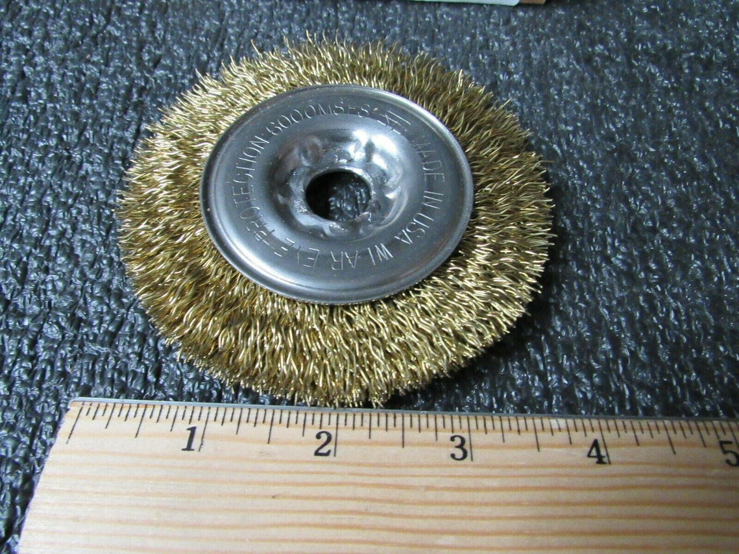 4" OD, 5/8" Arbor Hole, Crimped Brass Wheel Brush (184209147731-BT32)