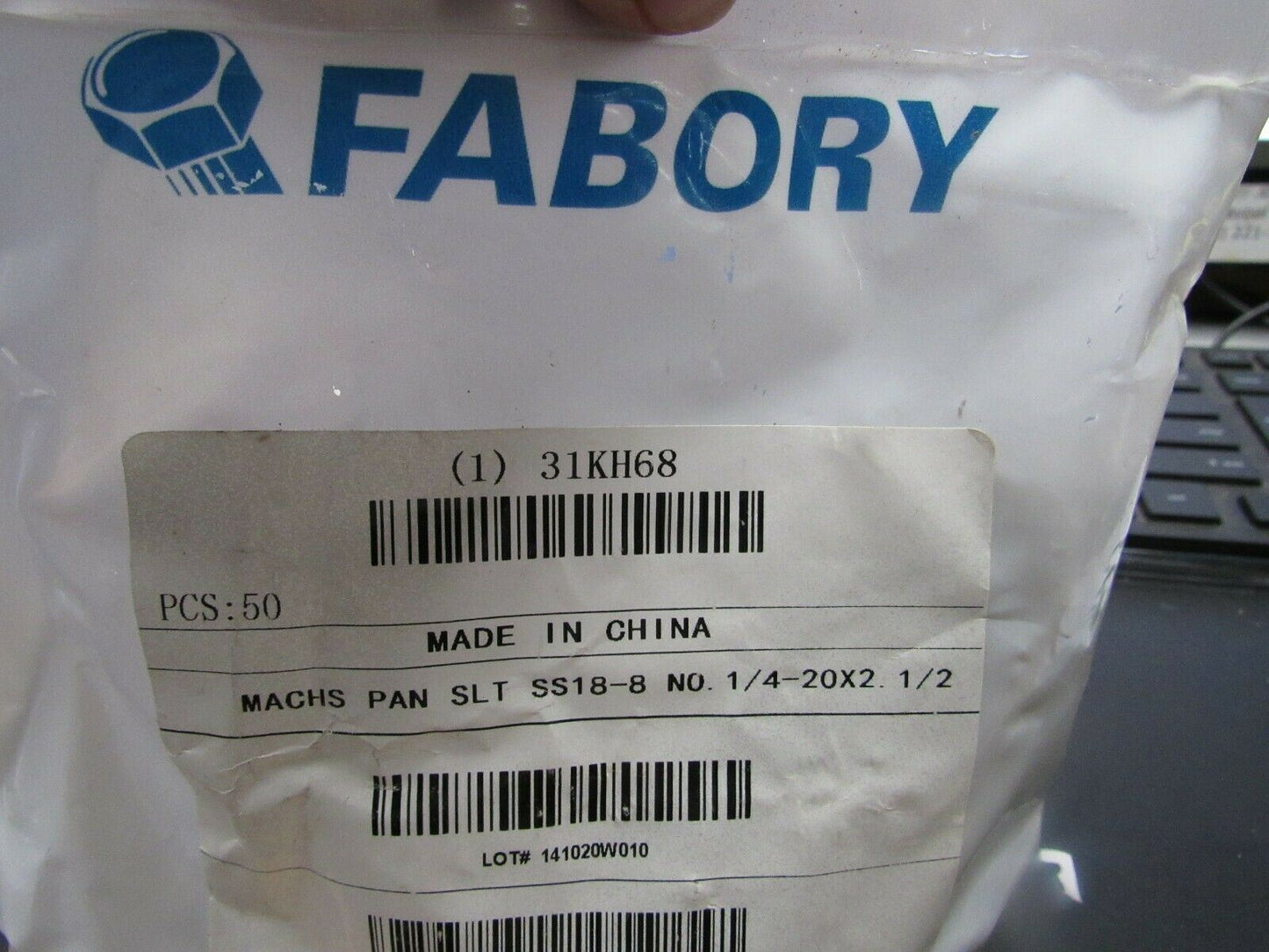 (50) FABORY 1/4"-20 Machine Screw, Pan, Slotted 18-8 (304) SS, Plain, 2-1/2" (184237235799-BT38)
