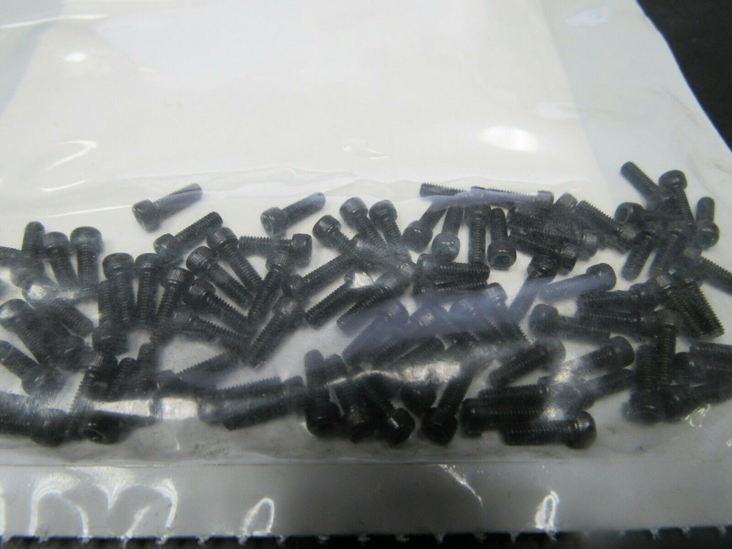 (100)FABORY Cylindrical Socket Head Cap Screw #3-56 x 5/16" Alloy Steel Black Oxide (184237263268-BT38)