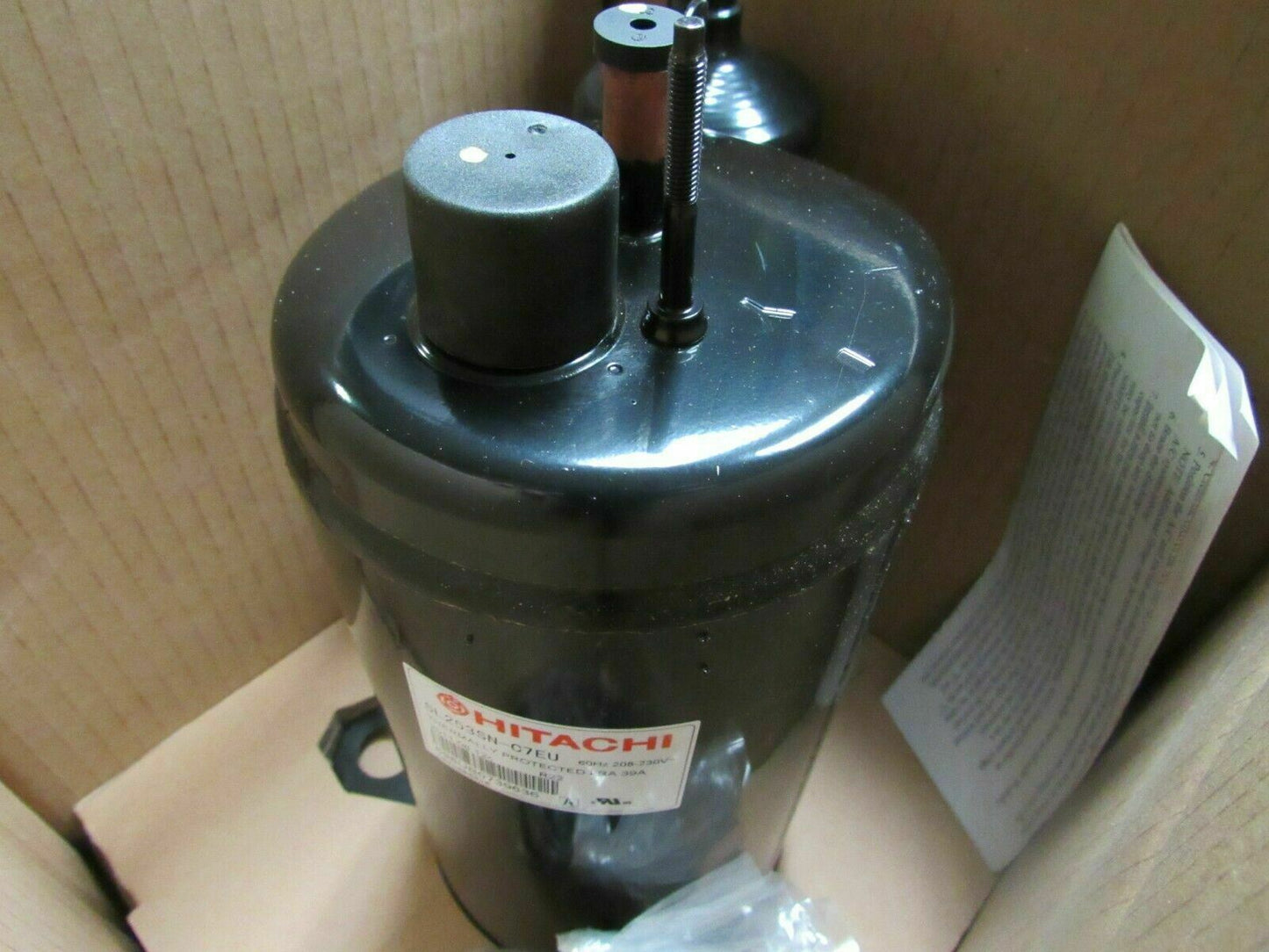 Hitachi A/C Compressor, 1 Phase, R-22, 15,240 BtuH, 208/230 Voltage, 6.2 Amps (184323098526-BT12)