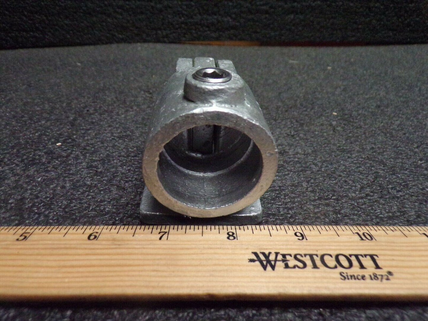 Cast Iron Structural Pipe Fitting 1in 4NXR4 (184417944927-BT23)