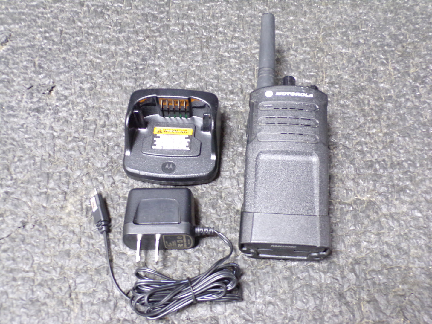 Motorola Solutions 250,000 Sq Ft Range, 8 Channel, 2 Watt, Series RM, Professional Two Way Radio (CR00241-BT02)