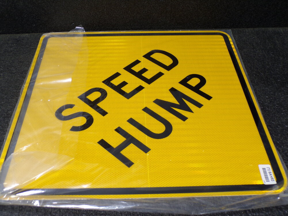 ZING Traffic Sign, Speed Hump, Aluminum, 24" Height, 24" Width (SQ9480582-WT43)