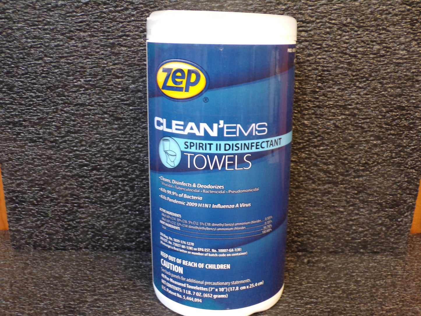 ZEP® 6508 Clean'ems Spirit II™ Pre-Moistened Disinfectant Towels - 40 Sheet/Tub (CR00014-K02)