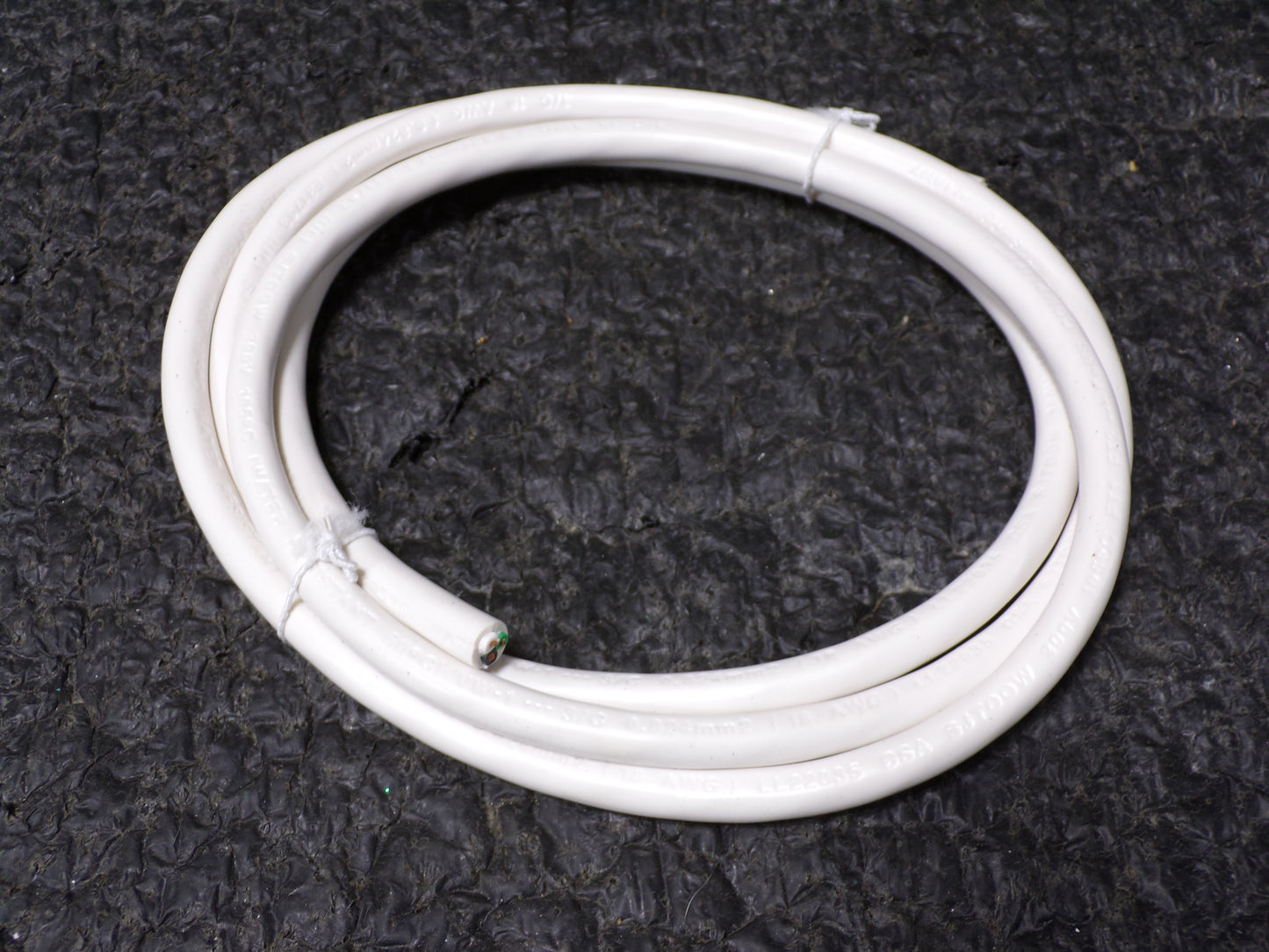 Cooper Lighting, SJT Cable 18/3 White, 63" (CR00148-BT25)