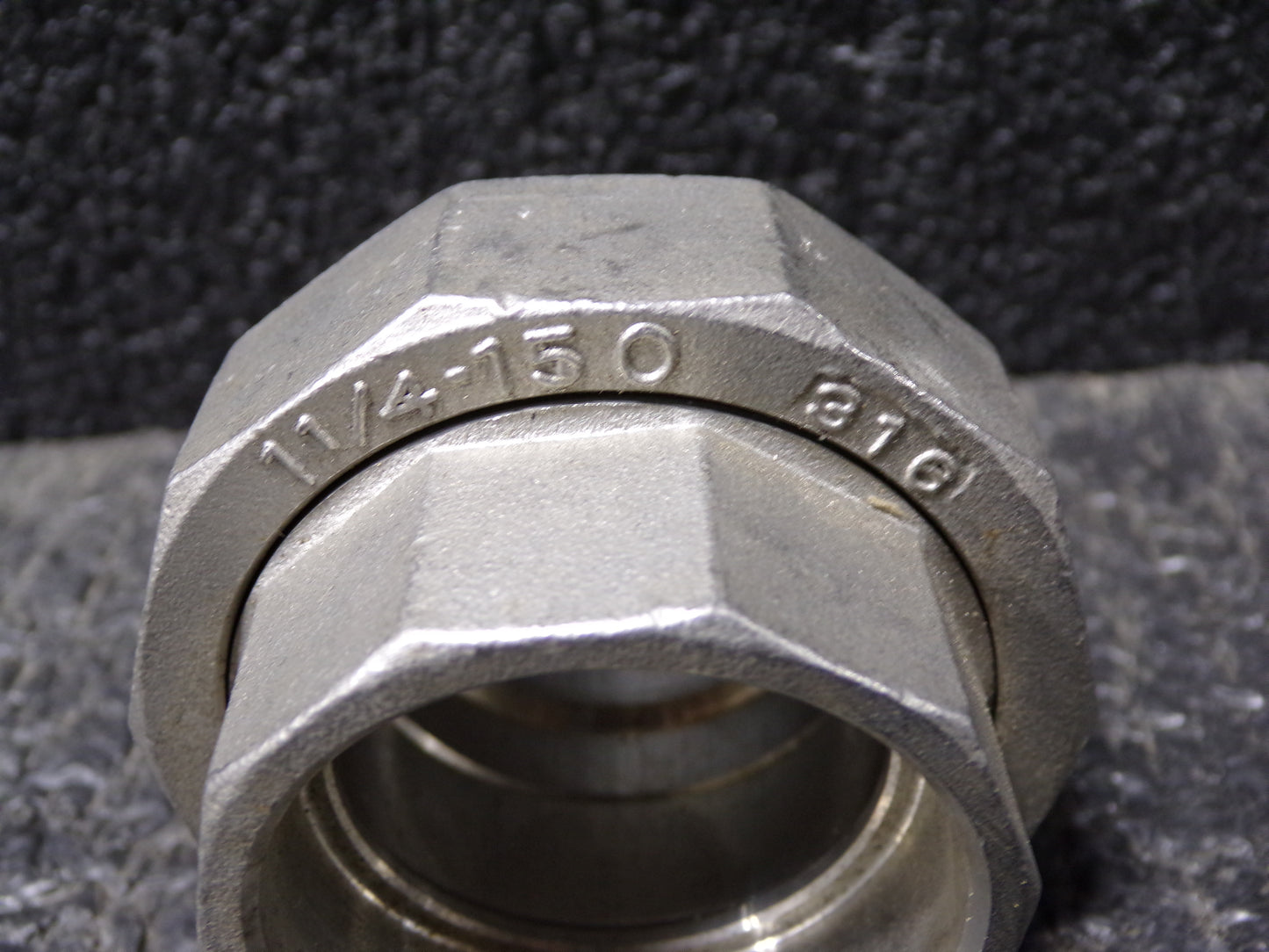 1-1/4" 316 Stainless Steel Pipe Union Socket Weld x Socket Weld Ends, 150 psi (CR00149-BT25)