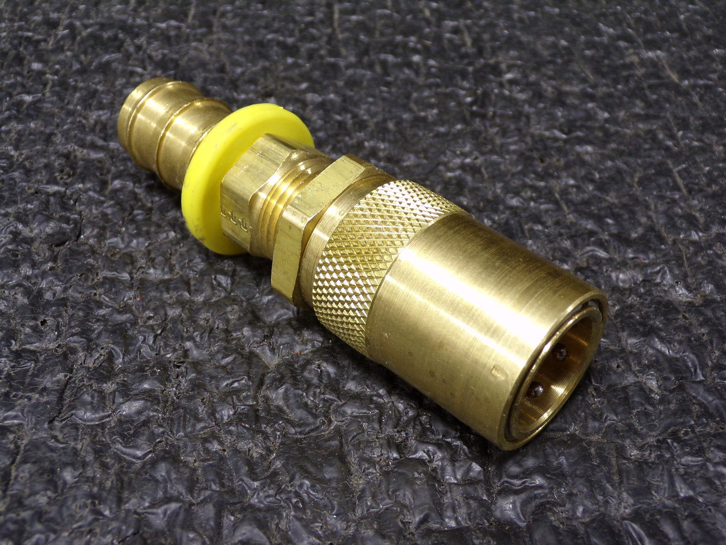 Parker Brass Hydraulic Hose Push-Lok Hose Barb Coupler & Straight Fitting 200 psi, 12 GPM, 3/4" Hose Dia. (CR00176-BT25)