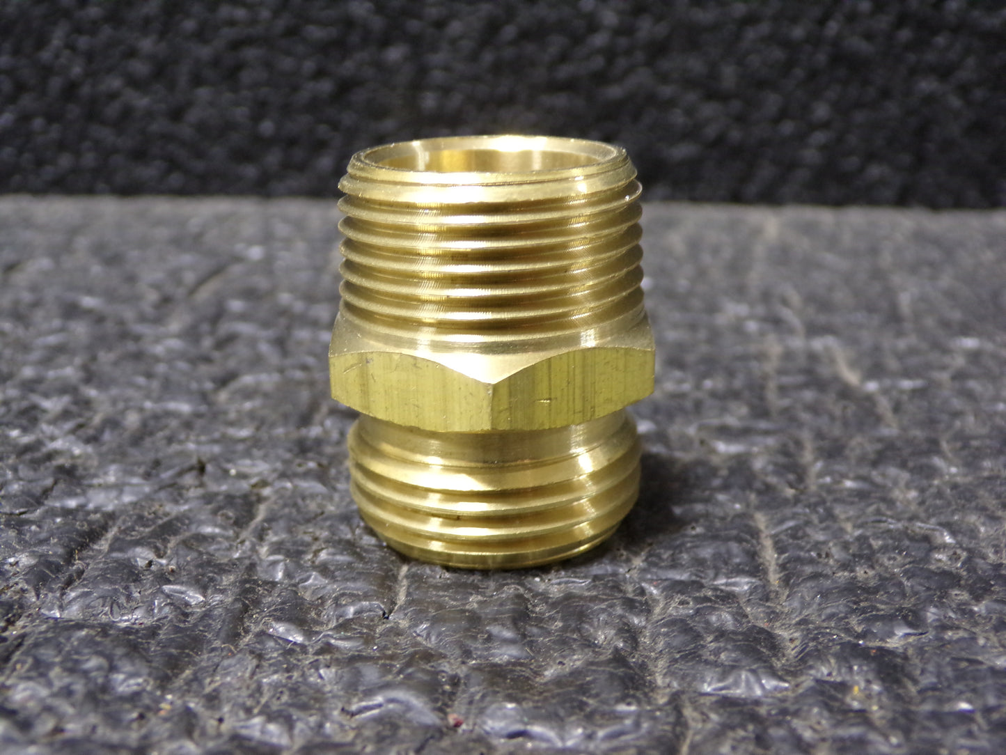 WESTWARD Garden Hose Adapter, Fitting Material Brass x Brass, Fitting Size 3/4 in x 3/4 in (CR00188-BT26)