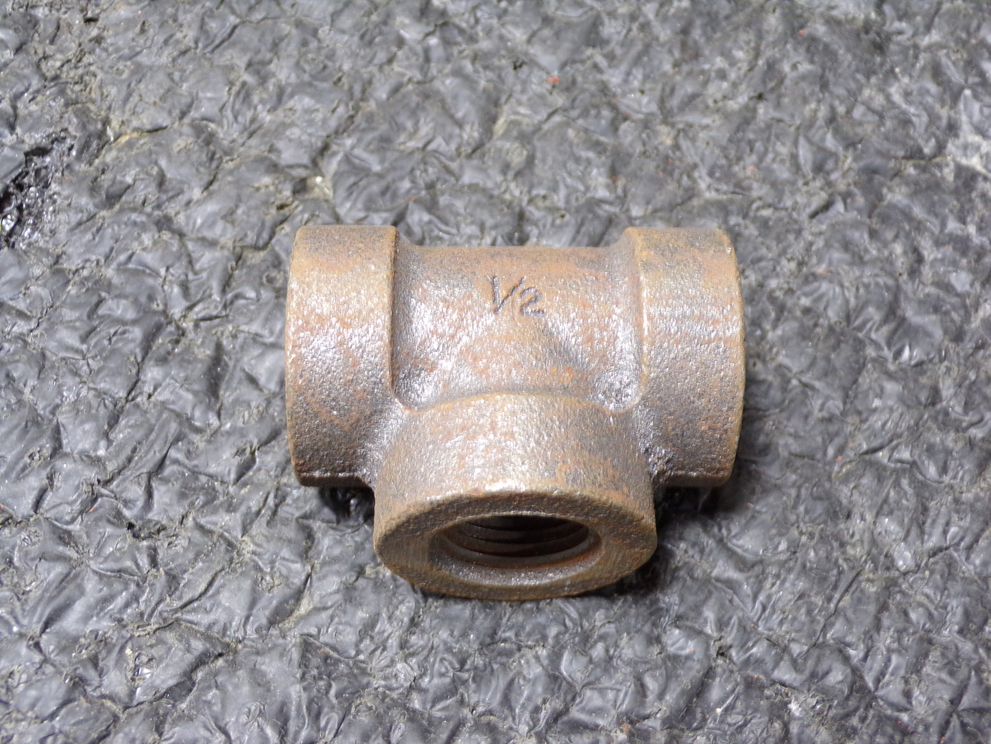 ANVIL Tee, FNPT, 1/2 in Pipe Size - Pipe Fitting (CR00293-BT06)