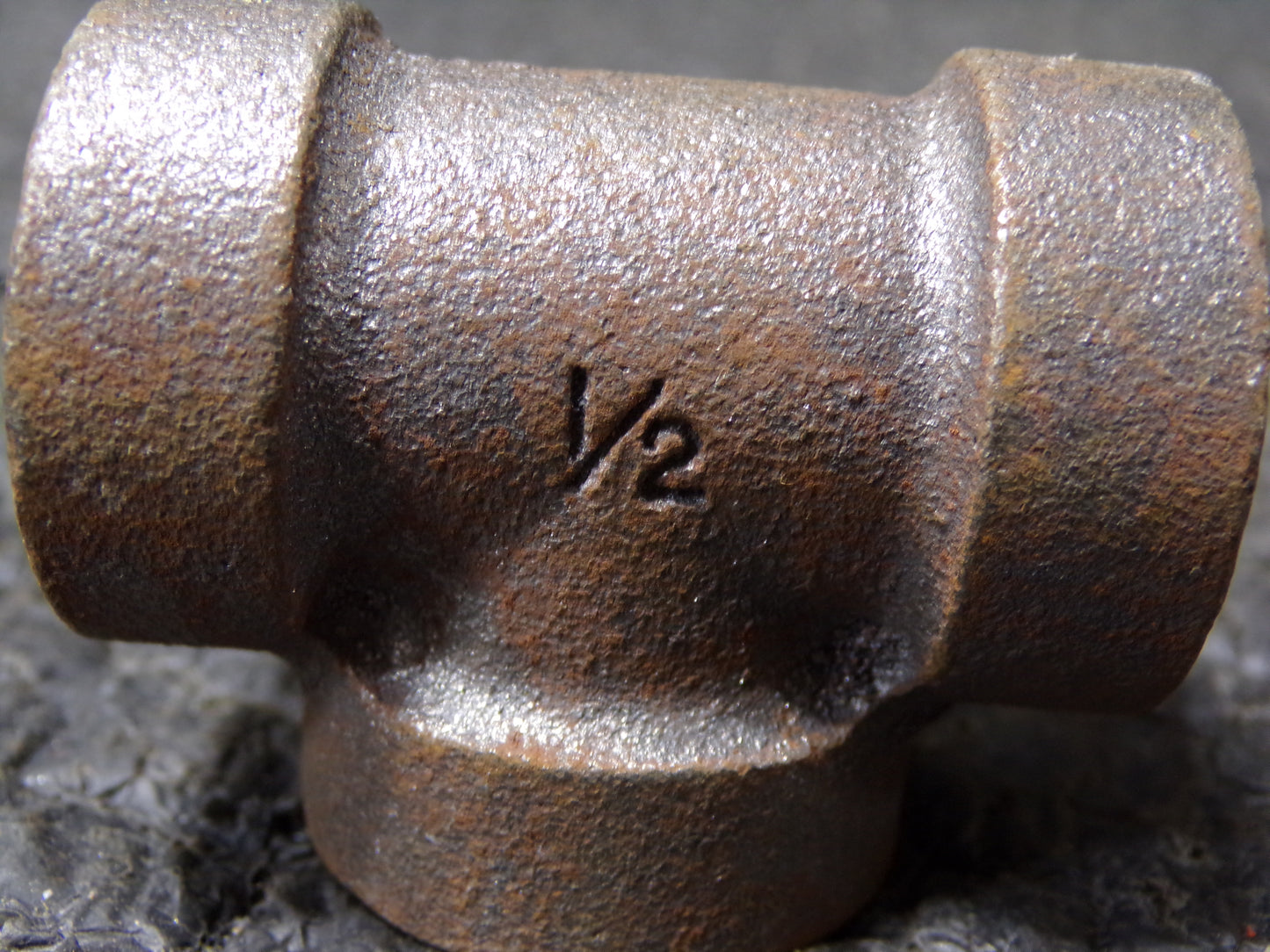 ANVIL Tee, FNPT, 1/2 in Pipe Size - Pipe Fitting (CR00293-BT06)
