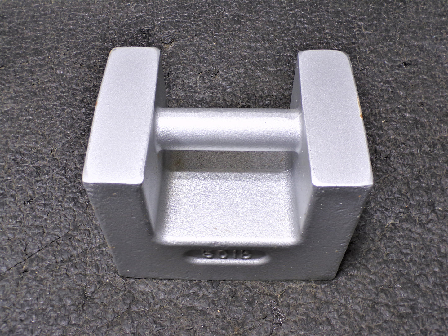 RICE LAKE WEIGHING SYSTEMS 50 lb Calibration Weight, Grip Handle Style, Class 6, No Certificate, Cast Iron (CR00431-BT27)