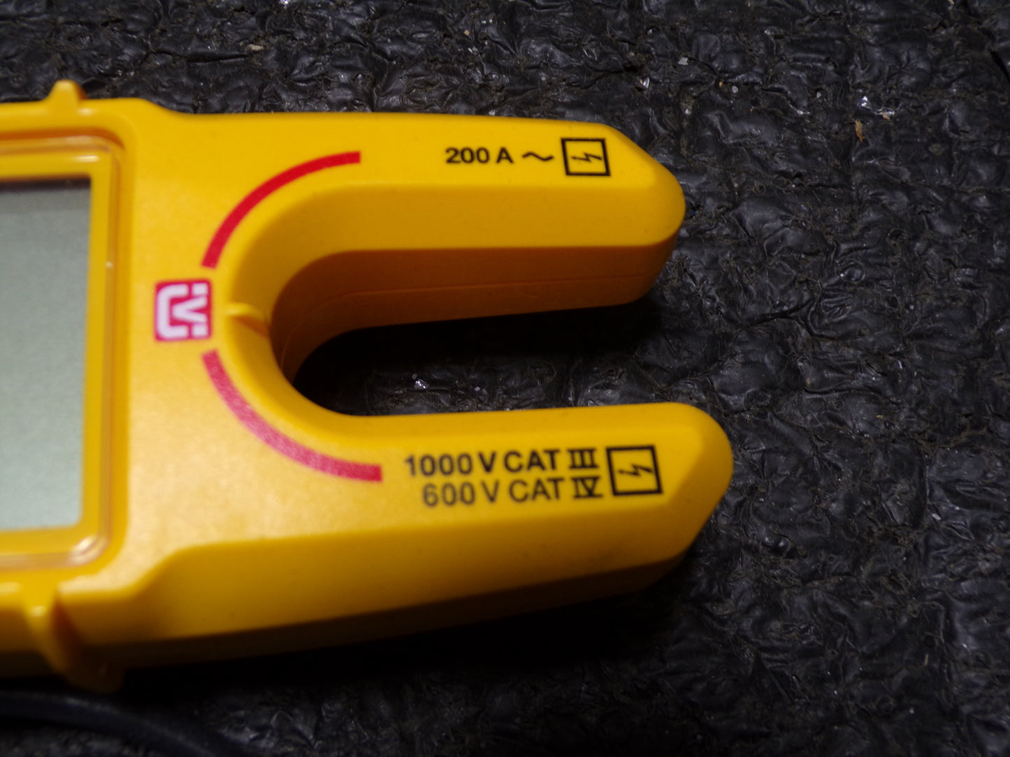FLUKE Split Digital Clamp Meter, 0.7 in (18 mm) Jaw Capacity, CAT III 1000V, T6-1000/WWG (CR00627-X02)