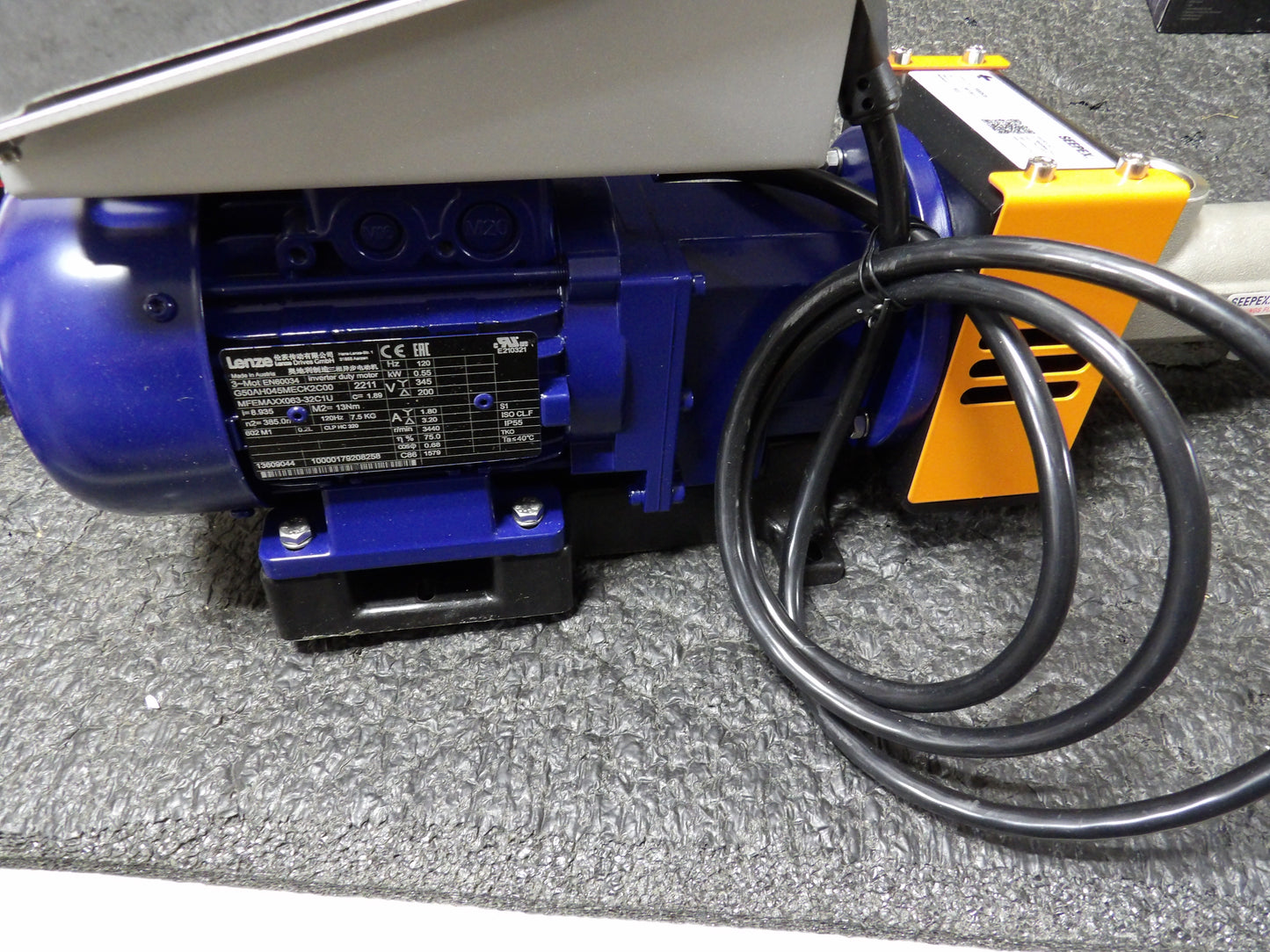 Seepex - MD 003-12 - AC EPT VFD - Seepex Industrial progressing cavity pump with an AC VFD drive, 0.34 - 8.5 GPH (CR00782-WTA25)