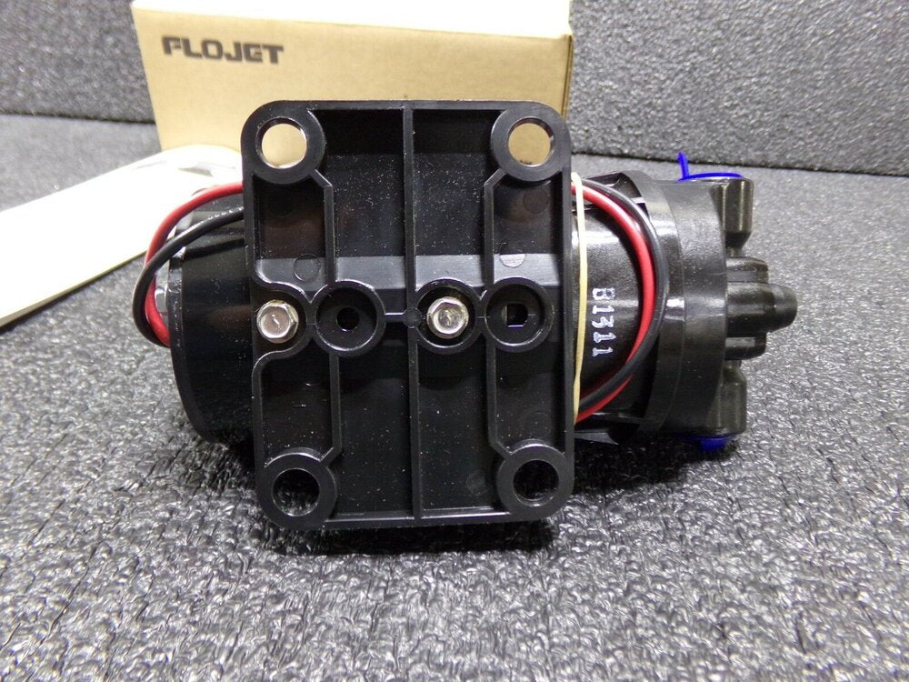 Flojet model 02100-571A - Duplex Diaphragm Pump (SQ6368526-WT38)